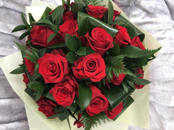 Valentines -Classic red rose bouquet